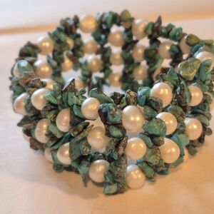 Turquoise and Pearl Beaded Bracelet